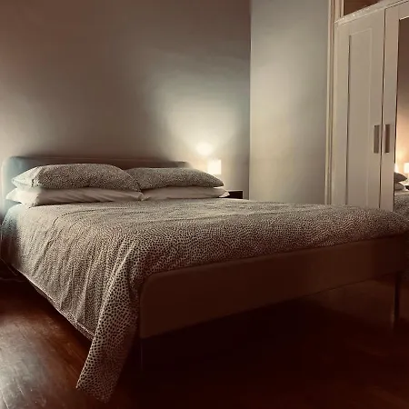 38,velasquez