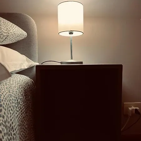 38,velasquez Apartment